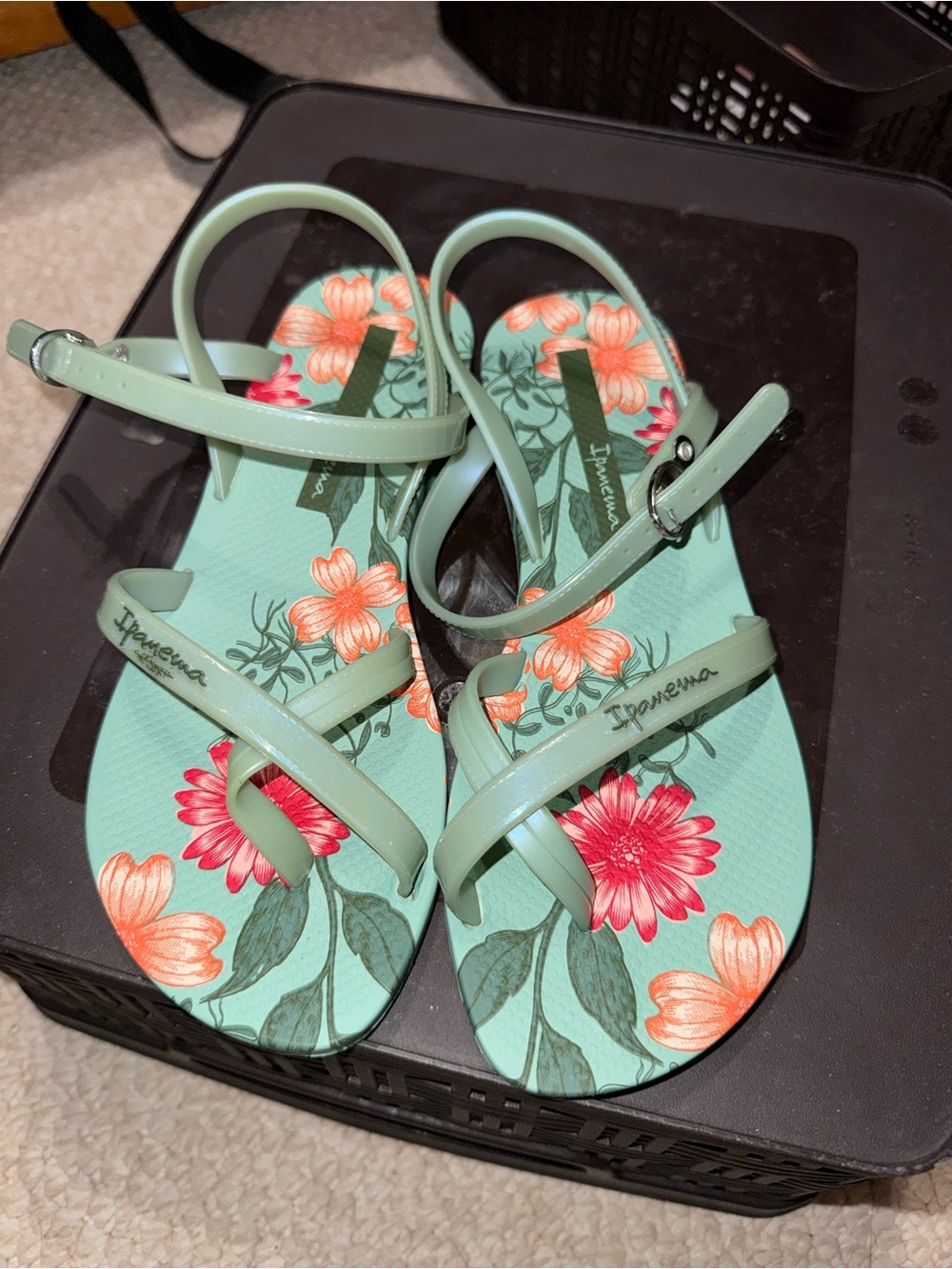 Ipanema Women's Mint Floral Strappy Sandals